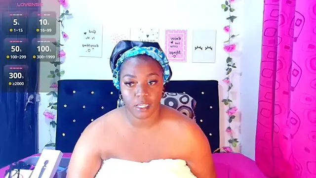 CiaraEbony online show from 01.01.25