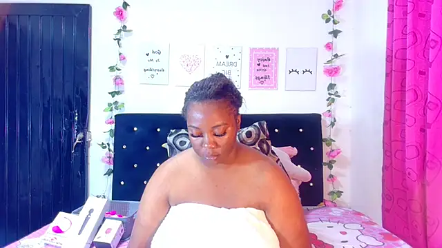 CiaraEbony online show from 01.17.25