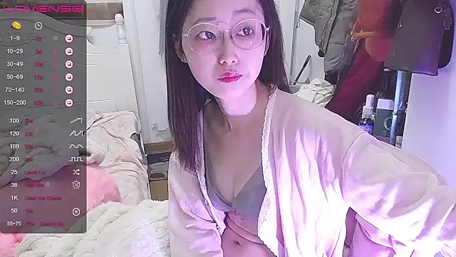 Snapshot of Destin_ chatting on 01.09.25 Destin online show from 01.09.25