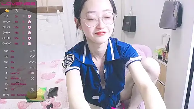 Snapshot of Destin_ chatting on 03.02.25 Destin online show from 03.02.25