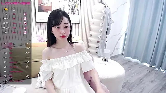 Snapshot of Destin_ chatting on 10.07.25 Destin online show from 10.07.25