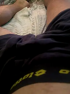 Snapshot of tubfunaske chatting on 10.06.25 tubfunaske online show from 10.06.25