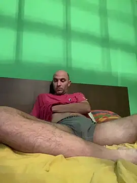 Snapshot of tubfunaske chatting on 10.30.25 tubfunaske online show from 10.30.25