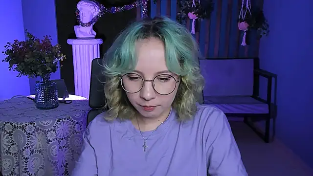 JasmineMilko online show from 12.22.24