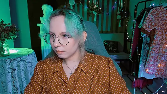 JasmineMilko online show from 12.28.24