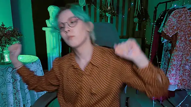 JasmineMilko online show from 12.28.24