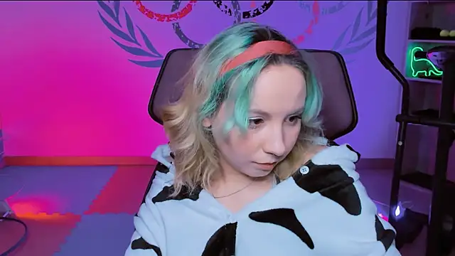 JasmineMilko online show from 01.04.25