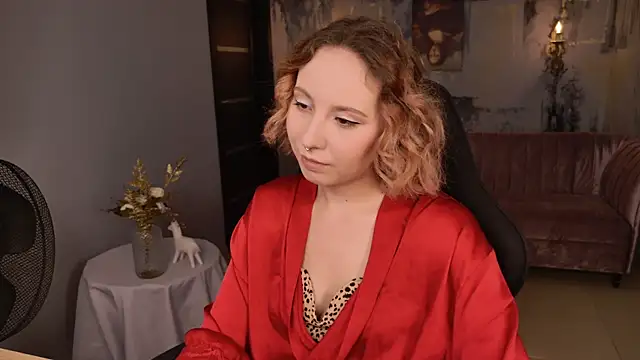 Snapshot of JasmineMilko chatting on 09.24.25 JasmineMilko online show from 09.24.25