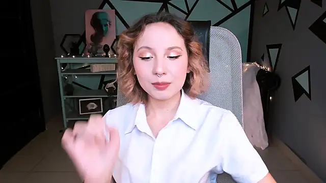 Snapshot of JasmineMilko chatting on 09.25.25 JasmineMilko online show from 09.25.25