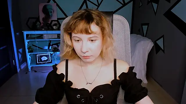 Snapshot of JasmineMilko chatting on 10.09.25 JasmineMilko online show from 10.09.25