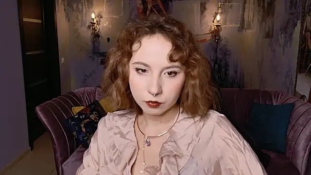 Snapshot of JasmineMilko chatting on 10.29.25 JasmineMilko online show from 10.29.25