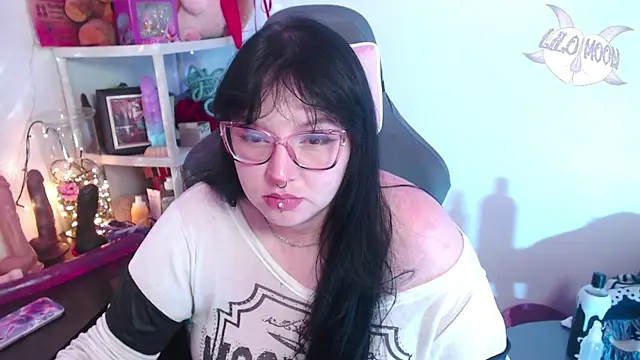 LiloMoon69 online show from 12.04.24
