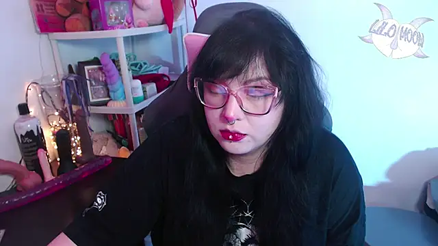 LiloMoon69 online show from 12.13.24
