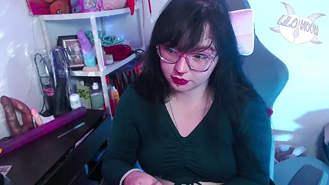 LiloMoon69 online show from 12.17.24
