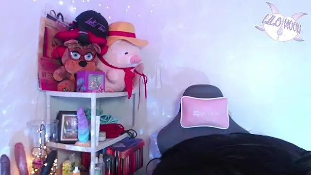 LiloMoon69 online show from 12.18.24