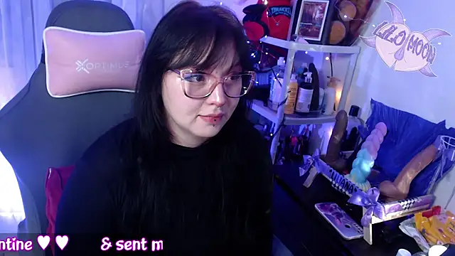 LiloMoon69 online show from 02.14.25