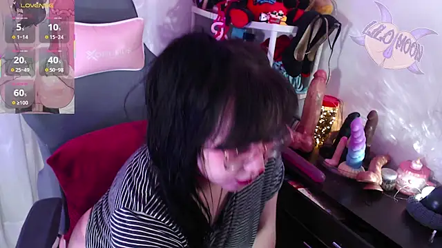 LiloMoon69 online show from 10.21.25