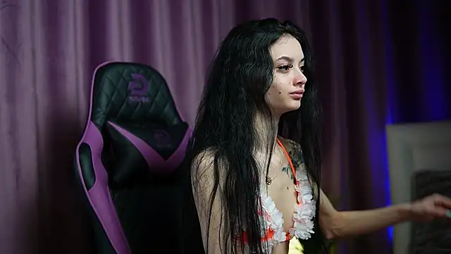 Snapshot of RachelRave chatting on 01.31.25 RachelRave online show from 01.31.25
