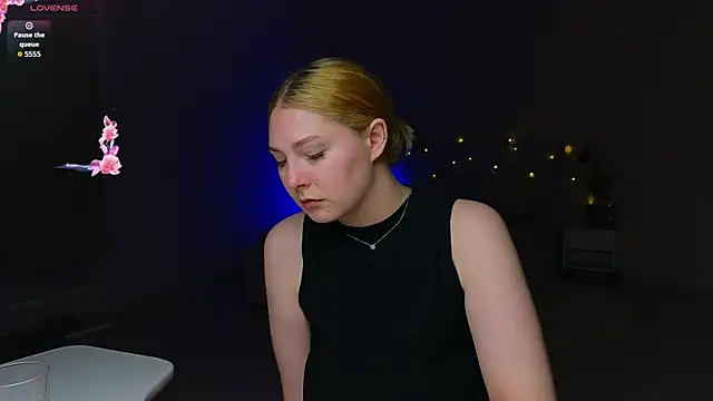 Catherine River online show from 05.02.26