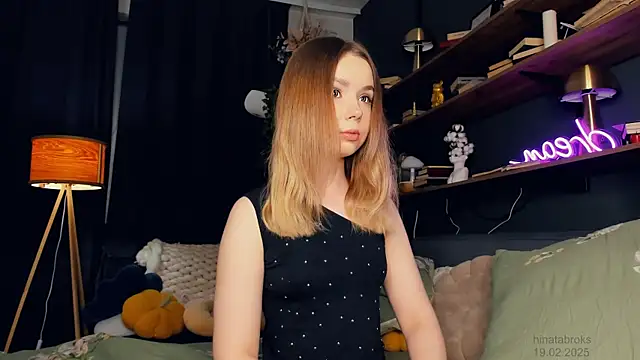 DominikaElis online show from 02.19.25