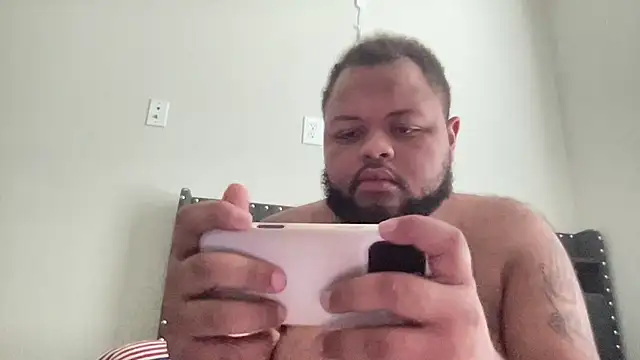 Snapshot of papijusto chatting on 09.24.25 papijusto online show from 09.24.25