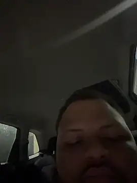 Snapshot of papijusto chatting on 10.27.25 papijusto online show from 10.27.25