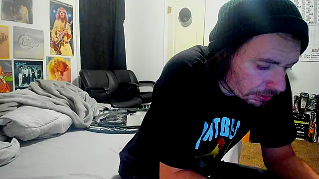 cloudyystar666 online show from 11.26.25