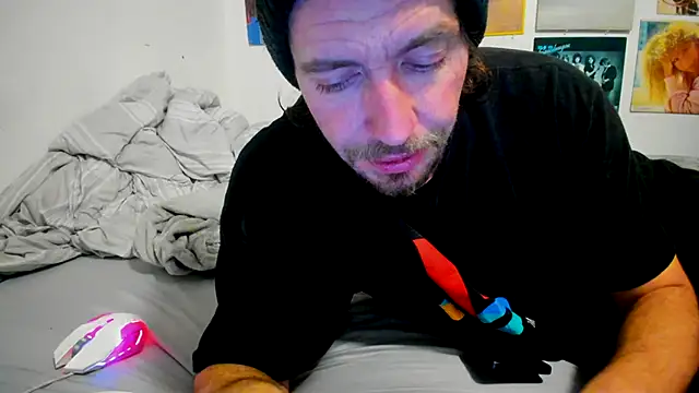 cloudyystar666 online show from 11.29.25