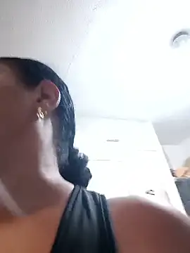 OliviaBurning online show from 11.06.25