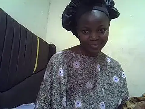 Snapshot of pretty_vivy chatting on 01.07.25 pretty vivy online show from 01.07.25