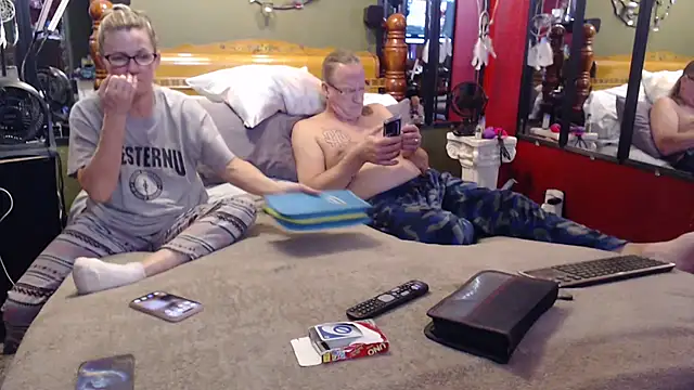 smallandyummy online show from 11.30.25