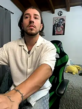 Valentino Xander online show from 11.29.25