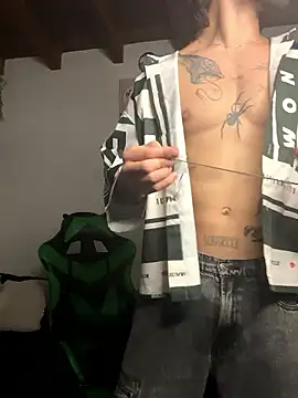 Valentino Xander online show from 01.14.26