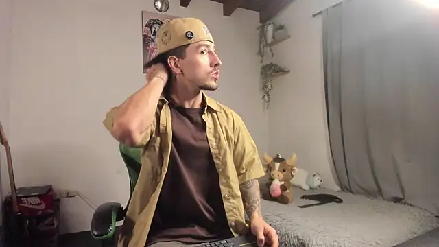 Valentino Xander online show from 02.08.26