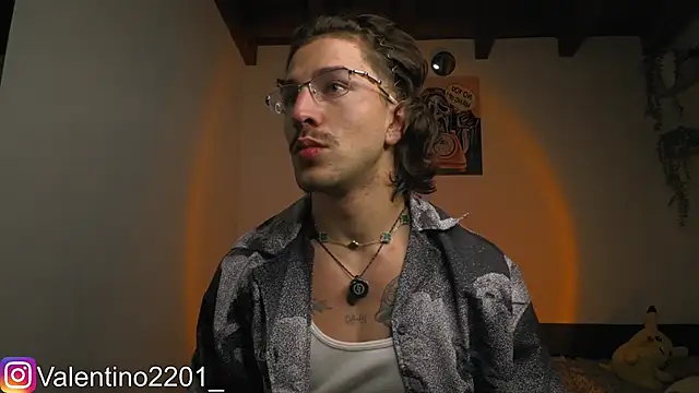 Valentino Xander online show from 04.10.26