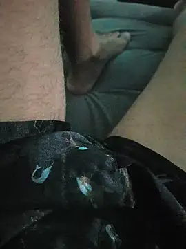 Snapshot of cizarkio chatting on 03.20.25 cizarkio online show from 03.20.25