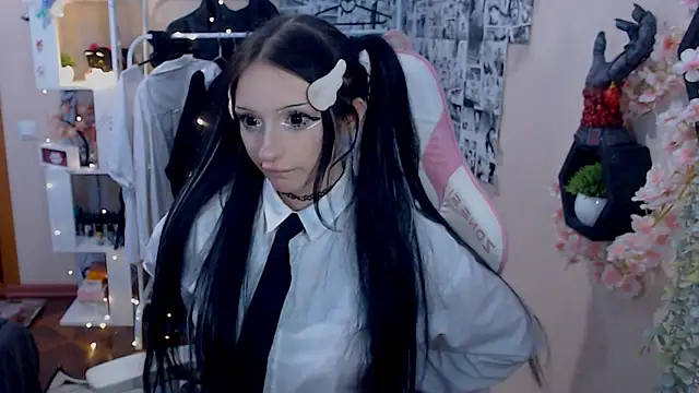 Snapshot of hikmurr chatting on 12.07.24 hikmurr online show from 12.07.24