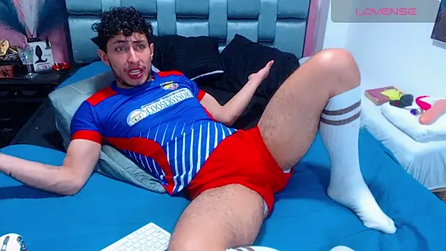 Piggy Eddy online show from 12.11.24