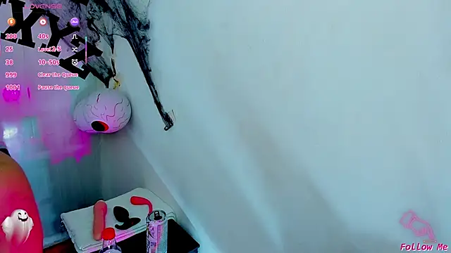 Piggy Eddy online show from 11.03.25