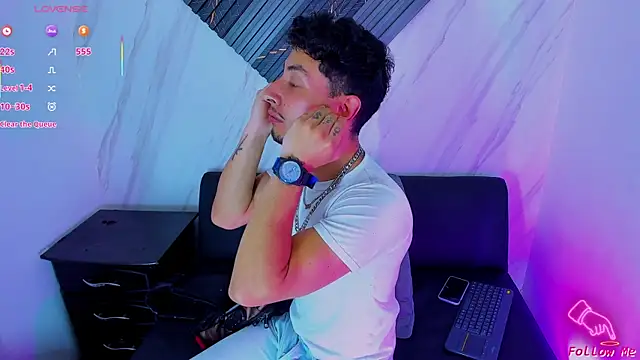 Piggy Eddy online show from 12.02.25