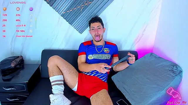 Piggy Eddy online show from 12.04.25