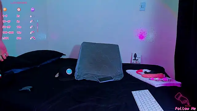 Piggy Eddy online show from 02.20.26