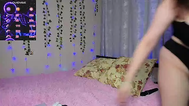 Alice   Rose online show from 11.20.25