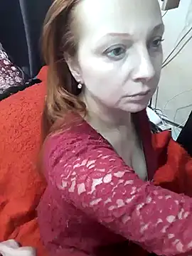 Snapshot of Redheadgreeneyed-maks chatting on 02.14.25 Redheadgreeneyed-maks online show from 02.14.25