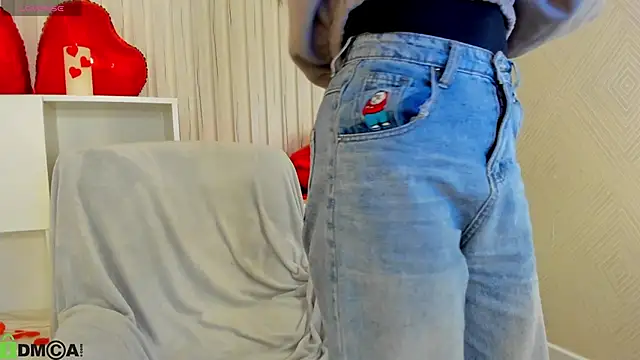 Nicole Charm online show from 03.10.26