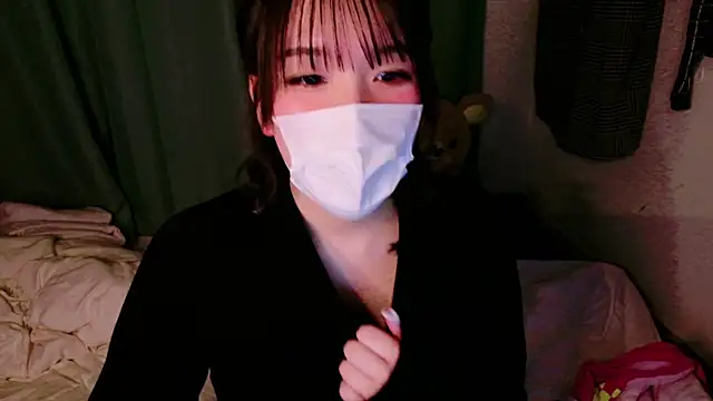 Snapshot of mari_tan_ch chatting on 12.12.24 mari tan ch online show from 12.12.24