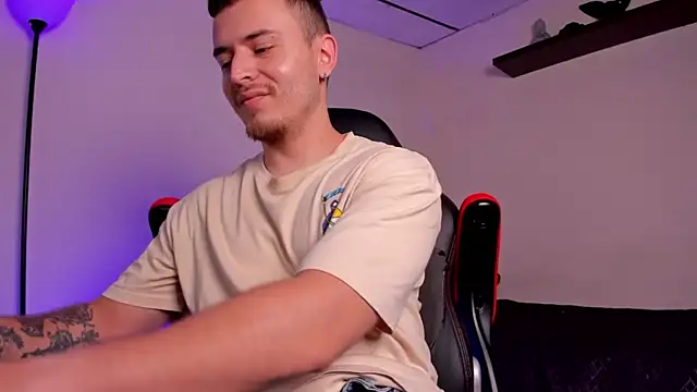 james connor2 online show from 11.03.25