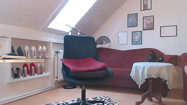 GinaBlonde online show from 01.05.25