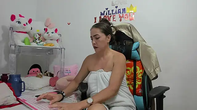 GatitaSexy Hotwet4u online show from 12.05.24