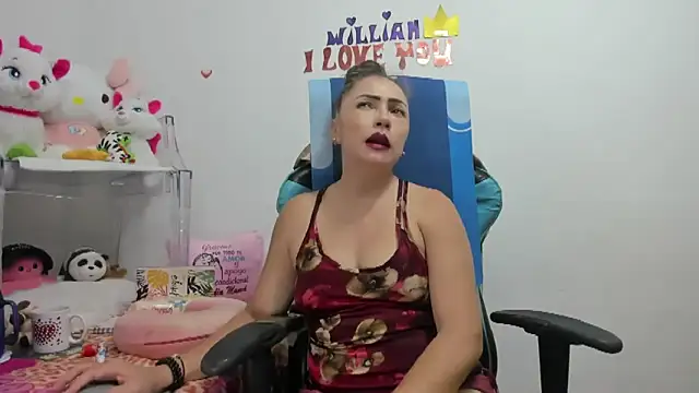 GatitaSexy Hotwet4u online show from 03.18.25